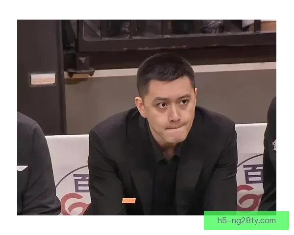 杨鸣谈末节差口气为球员减压