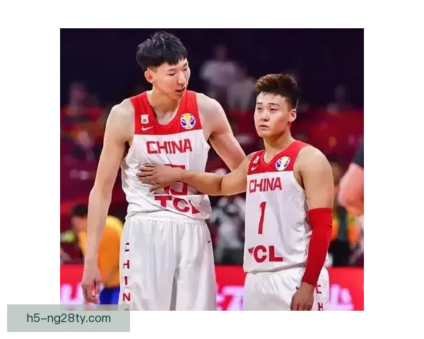 北京三主力联手发威 赵睿周琦麦基展优势 北京三主力联手发威 赵睿周琦麦基展优势